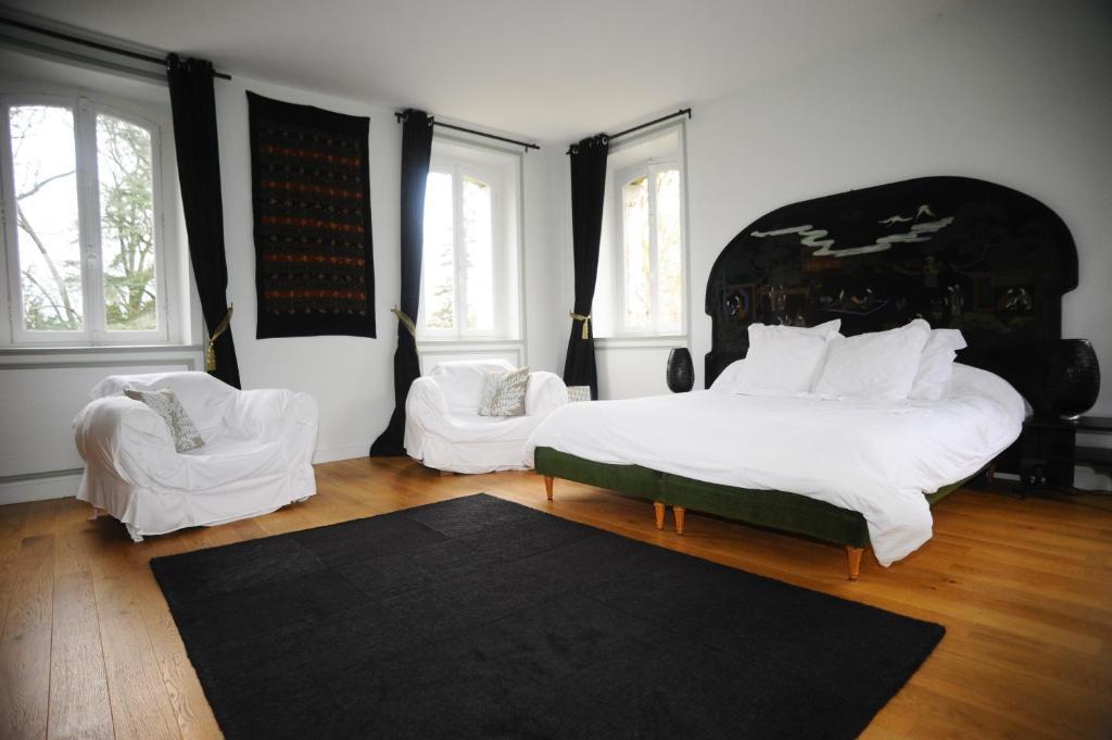 Chateau De Bertreville Bed & Breakfast Room photo